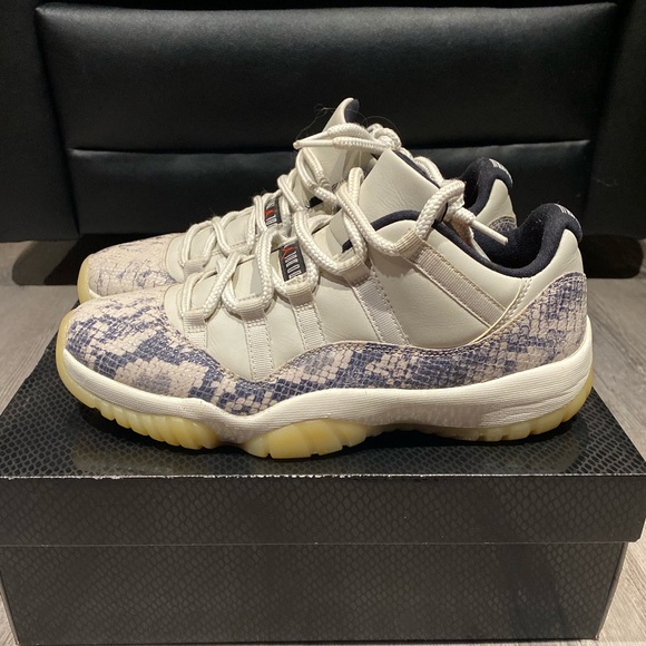 Jordan 11 Retro Low Basketball Shoes Snakeskin Men’s Size 9 - Picture 4 of 7